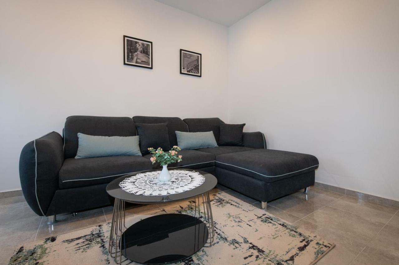 Apartment Emili Opatija Exterior photo